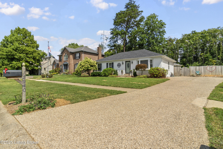 Listing Image 43