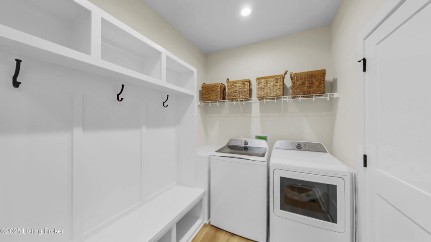 Listing Image 23