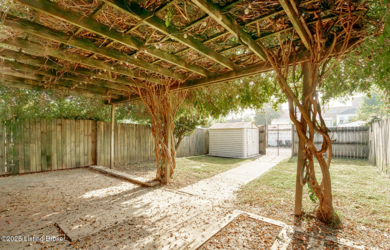 Listing Image 5