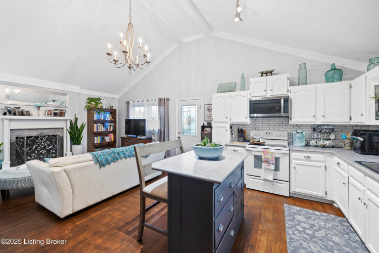 Listing Image 13