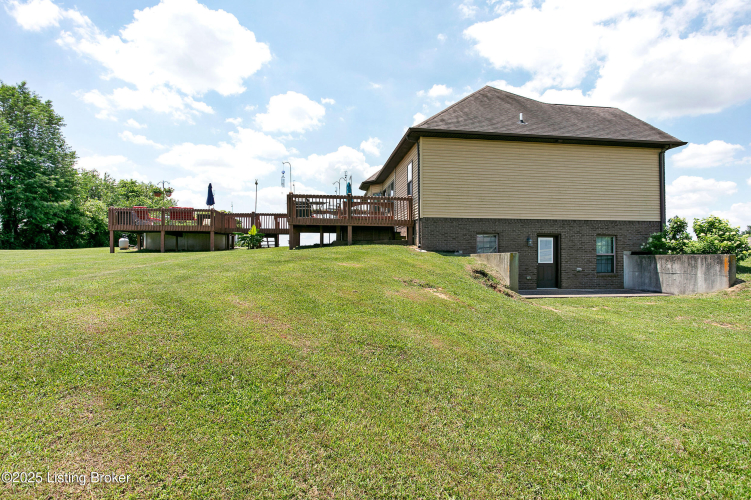 Listing Image 26