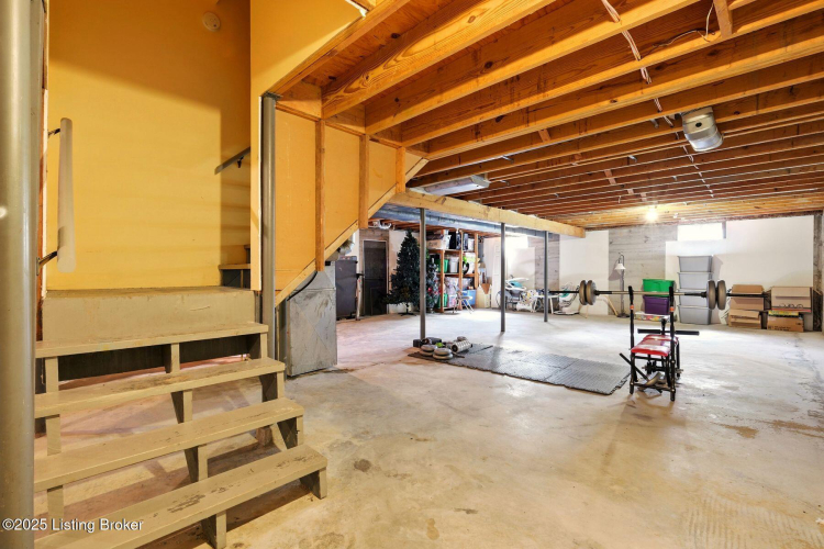 Listing Image 30