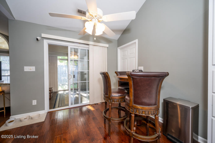 Listing Image 13