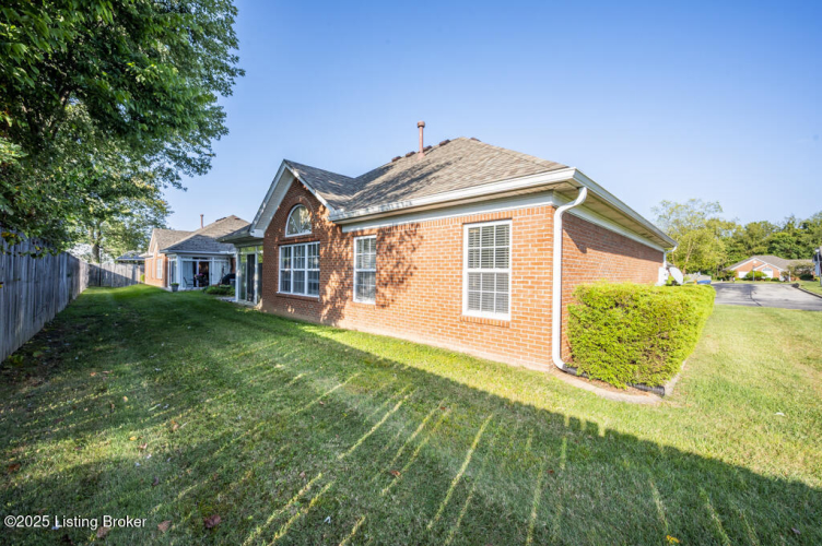 Listing Image 32