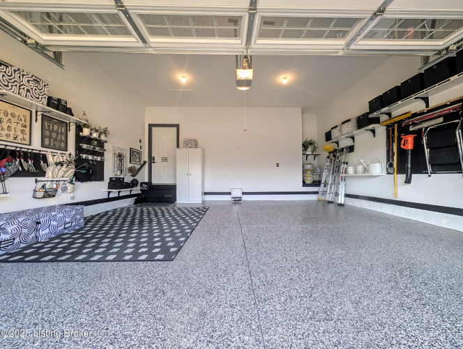 Listing Image 78
