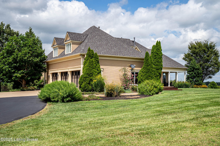 Listing Image 107