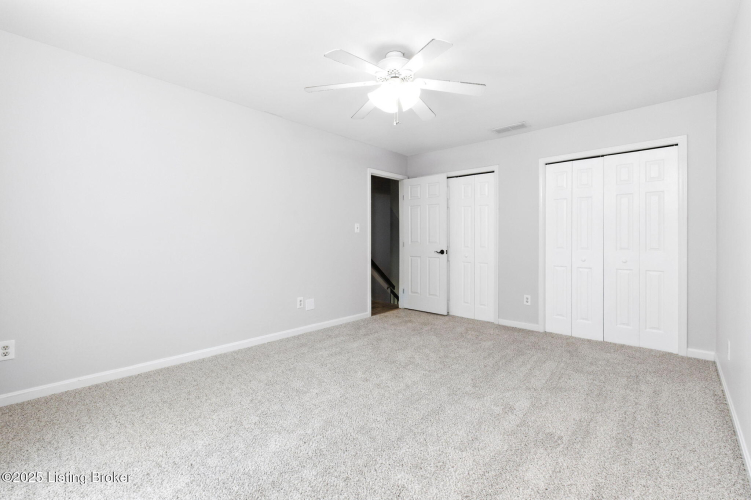 Listing Image 44