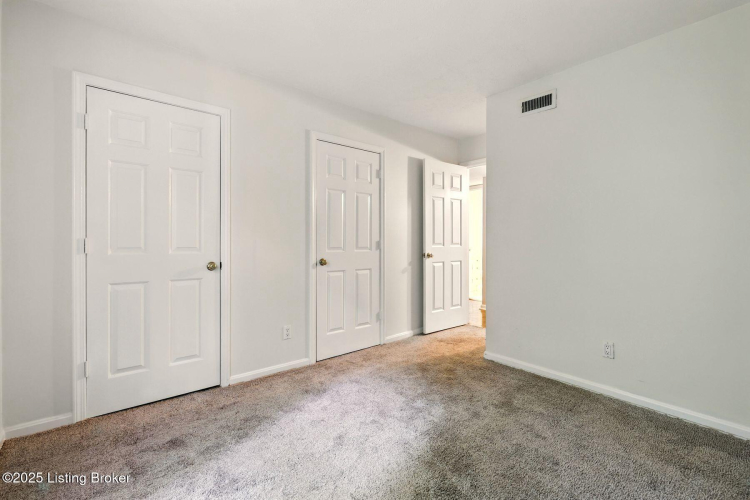 Listing Image 26