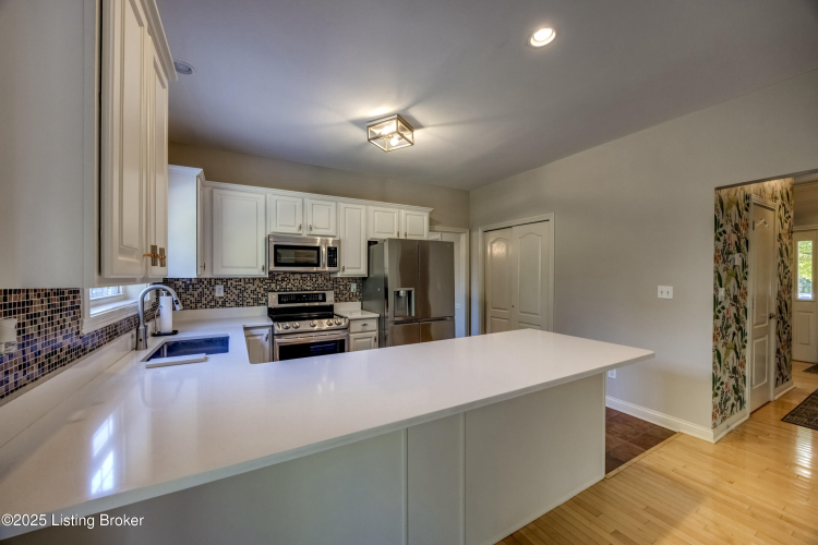 Listing Image 21