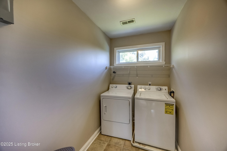 Listing Image 54