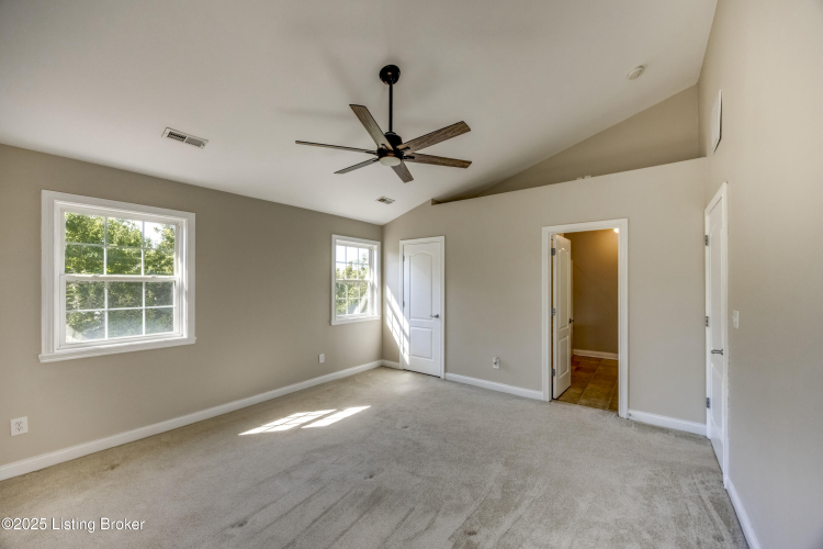 Listing Image 64