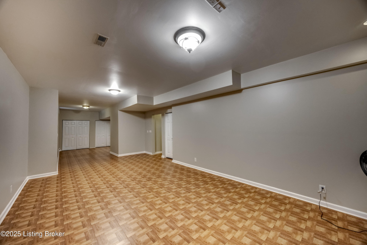 Listing Image 78