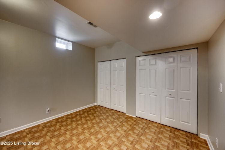 Listing Image 84