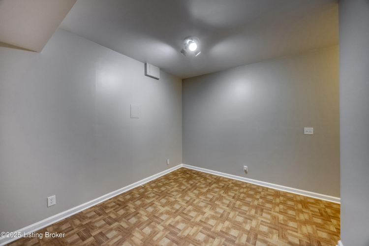 Listing Image 85