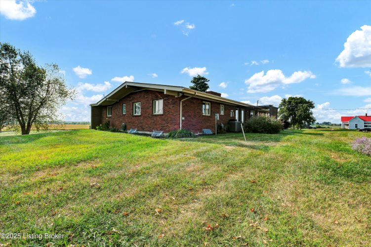Listing Image 44