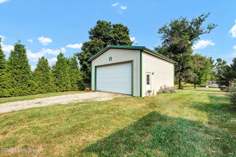 Listing Image 45