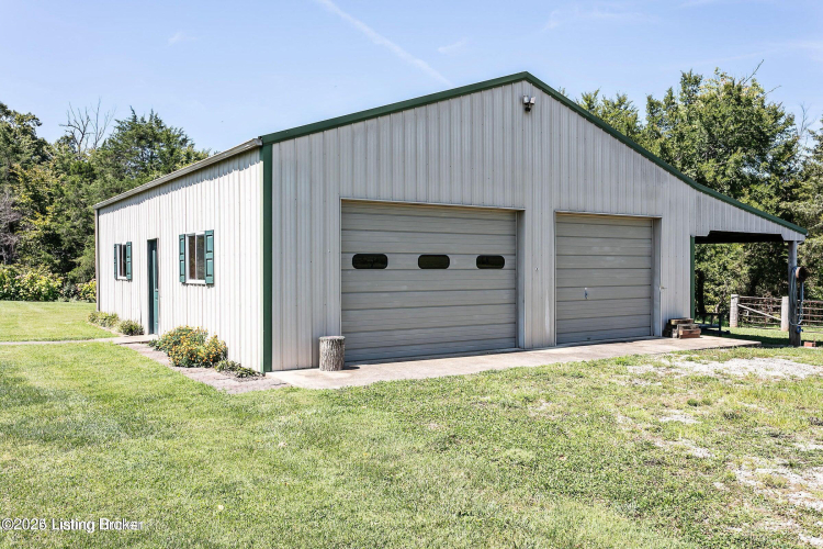 Listing Image 16
