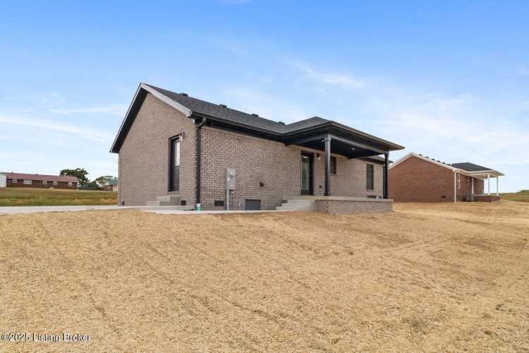Listing Image 32