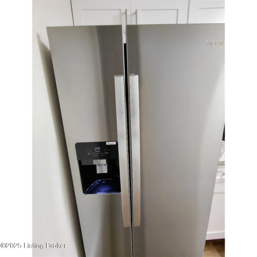 Listing Image 15