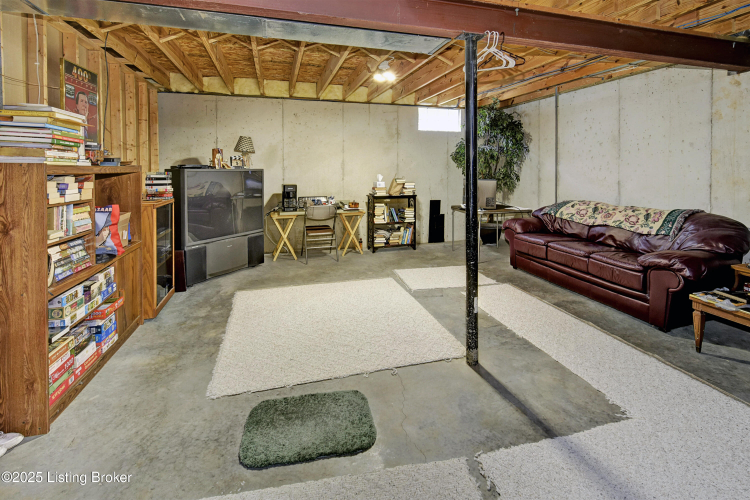 Listing Image 35