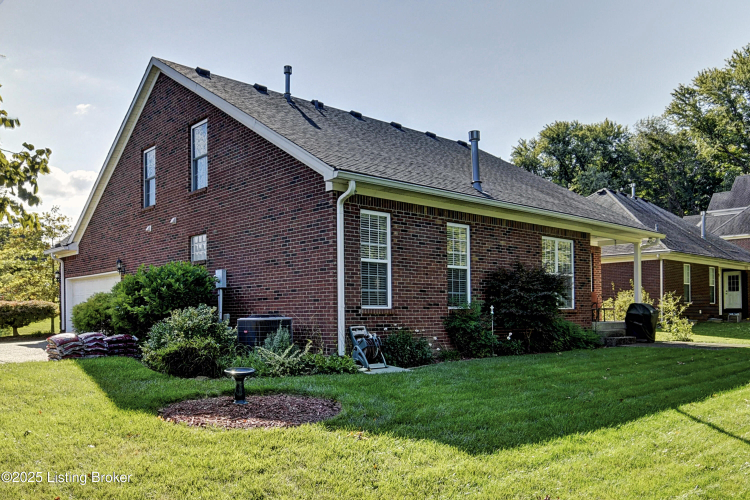 Listing Image 45