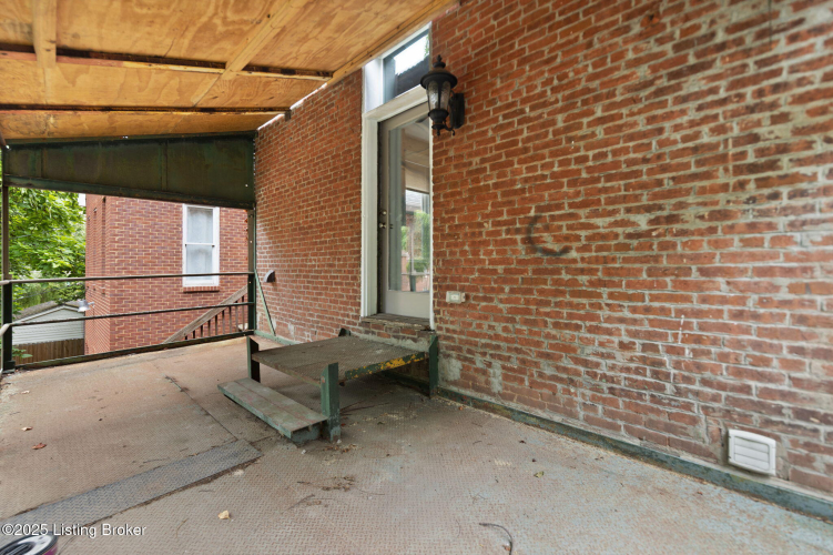 Listing Image 43