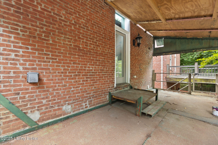 Listing Image 44