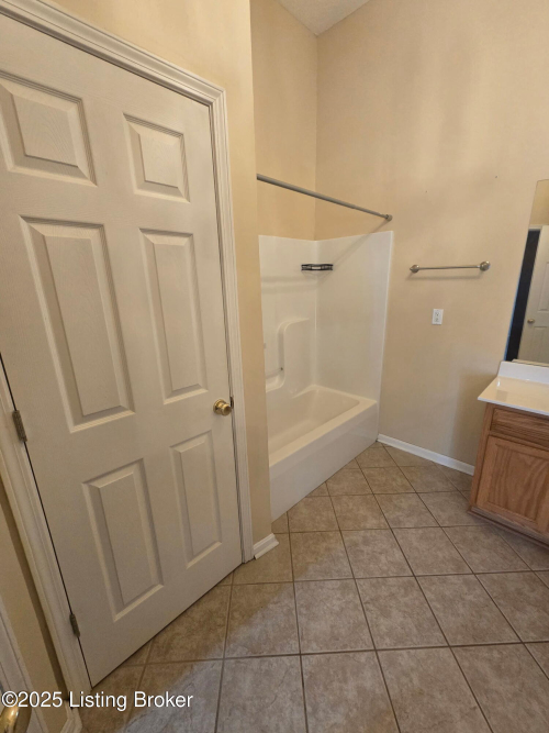 Listing Image 56