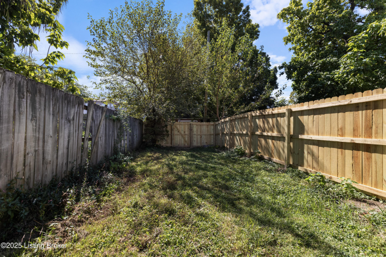 Listing Image 24