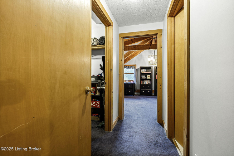 Listing Image 42