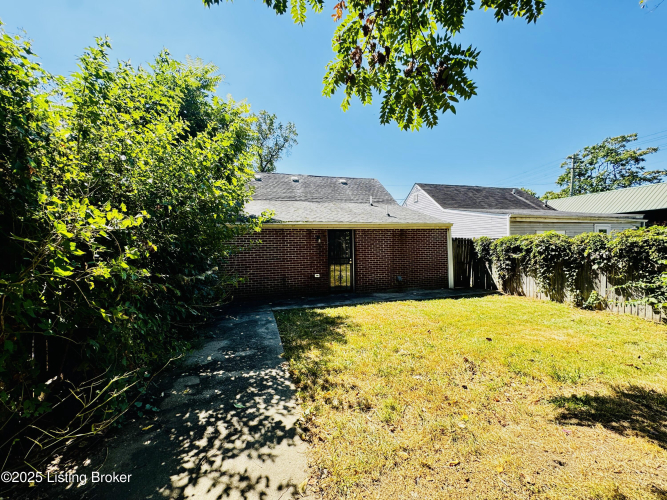 Listing Image 12