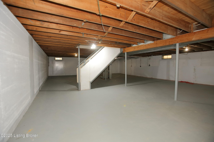 Listing Image 53