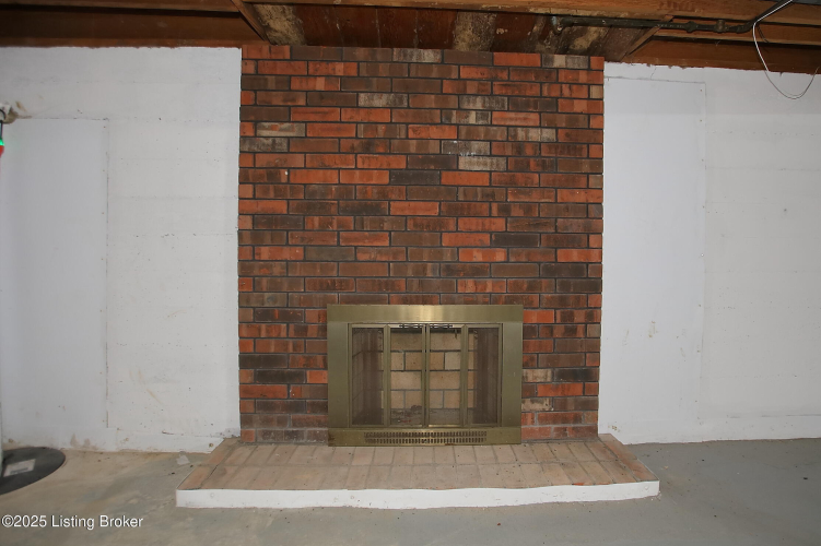 Listing Image 56