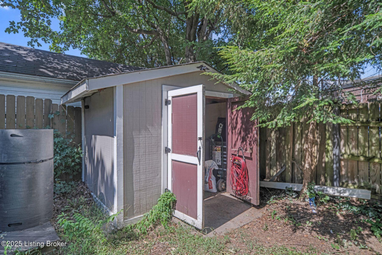 Listing Image 44