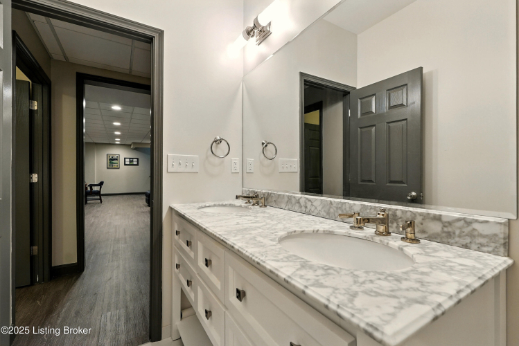Listing Image 39