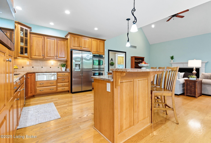 Listing Image 20
