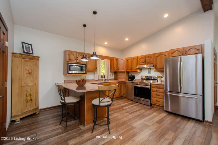 Listing Image 14