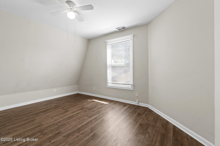 Listing Image 25