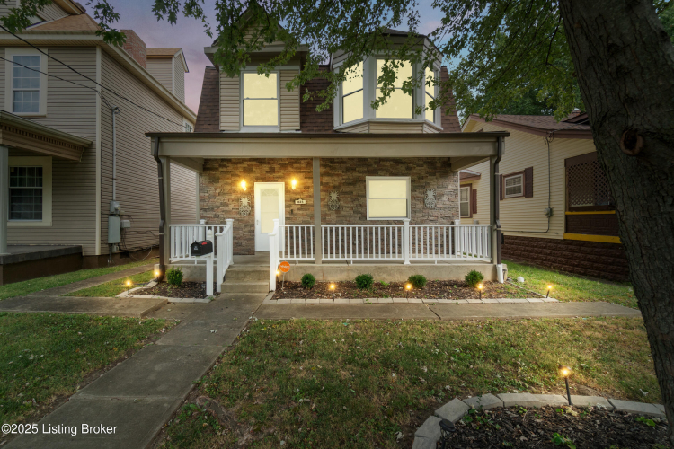 Listing Image 4