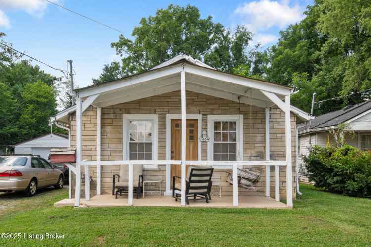 Listing Image 3
