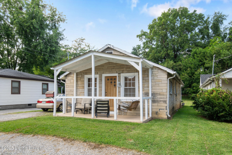 Listing Image 4
