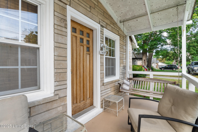 Listing Image 7