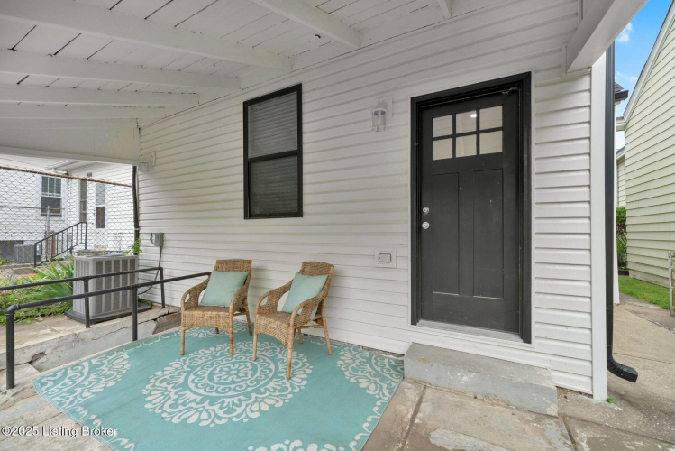 Listing Image 41