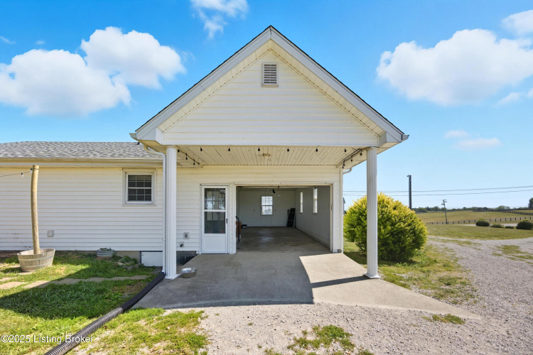 Listing Image 28