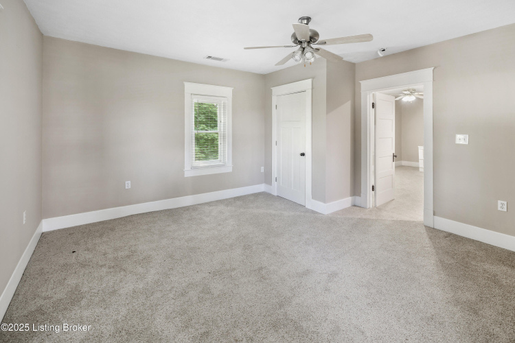 Listing Image 27