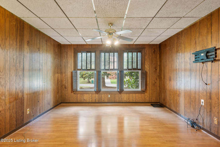 Listing Image 33
