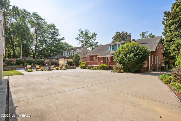 Listing Image 73