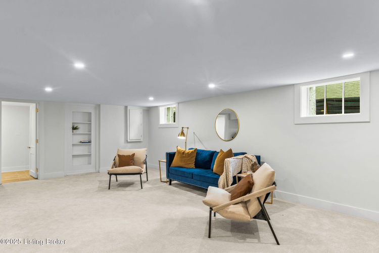 Listing Image 53
