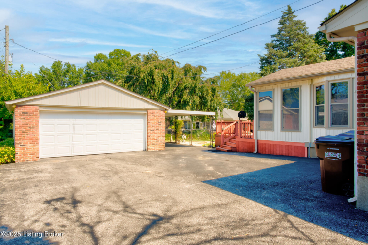 Listing Image 33