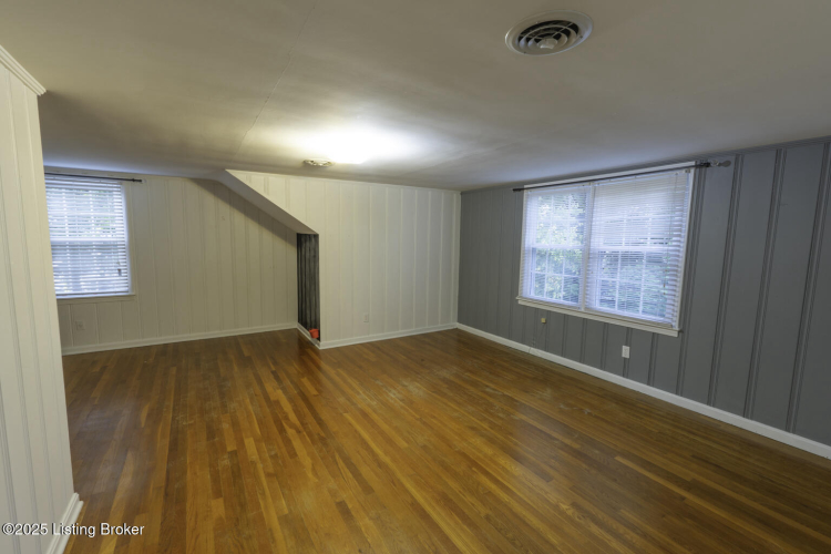 Listing Image 41